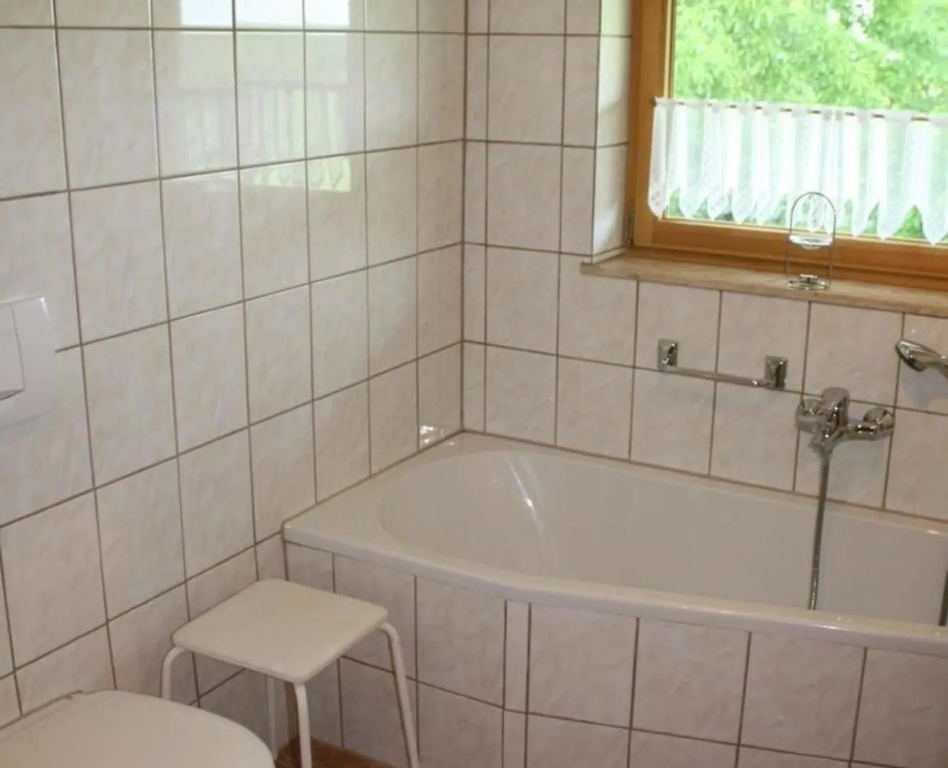 Grosse Wohnung Mit Badewanne Fursteneck 0*,  Germany